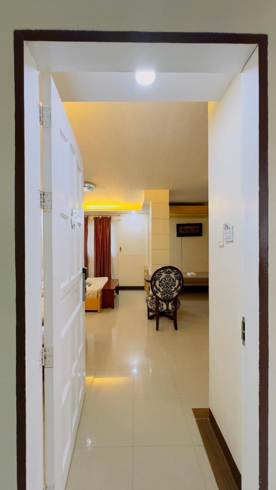 La Anclar Hotel Davao City Екстериор снимка