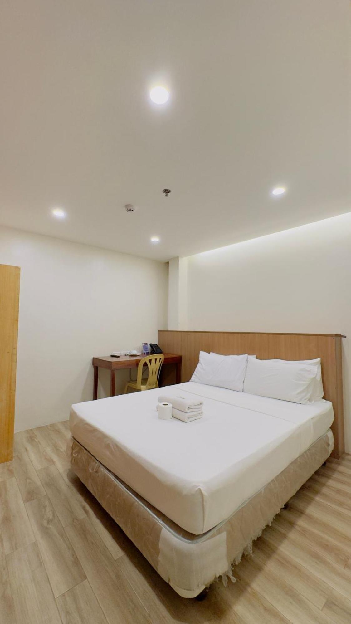 La Anclar Hotel Davao City Екстериор снимка