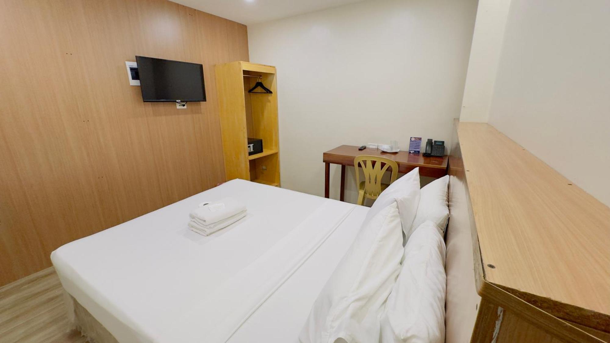 La Anclar Hotel Davao City Екстериор снимка