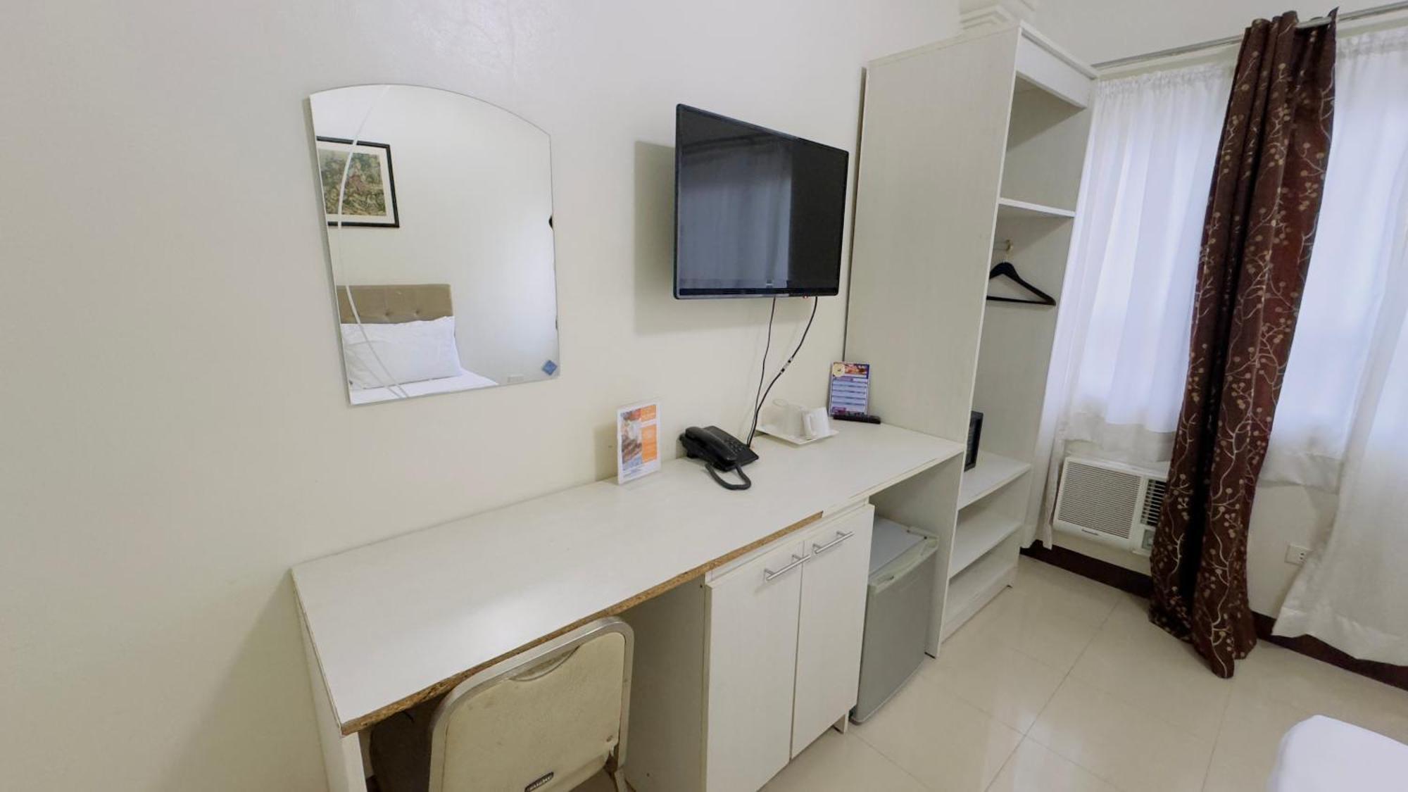 La Anclar Hotel Davao City Екстериор снимка