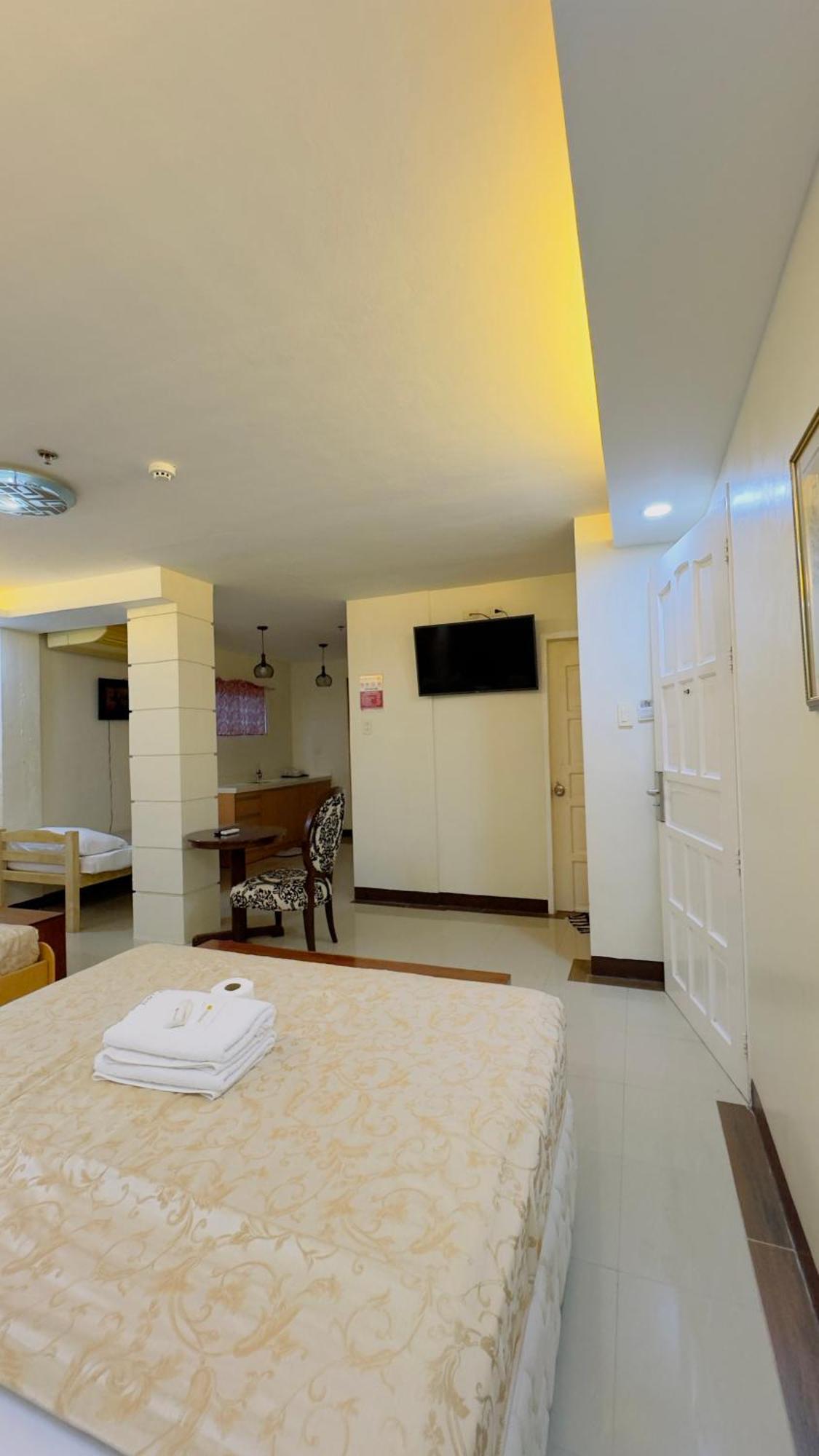 La Anclar Hotel Davao City Екстериор снимка